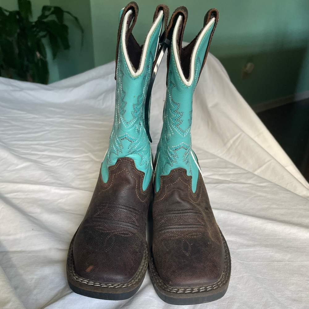 Girls Dan Post cowboy boots